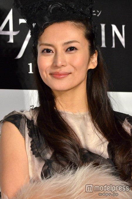 柴咲コウ、ラブシーンをアピール「攻めなくちゃいけない」