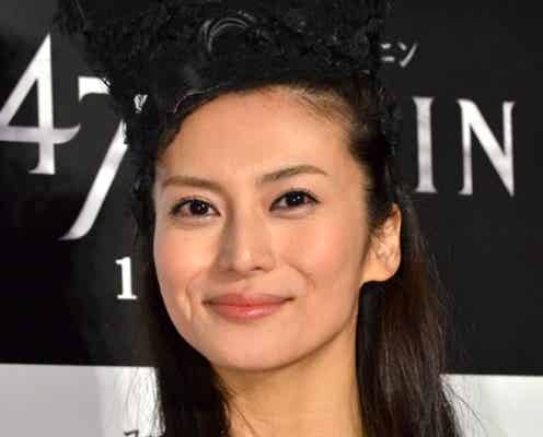柴咲コウ、ラブシーンをアピール「攻めなくちゃいけない」