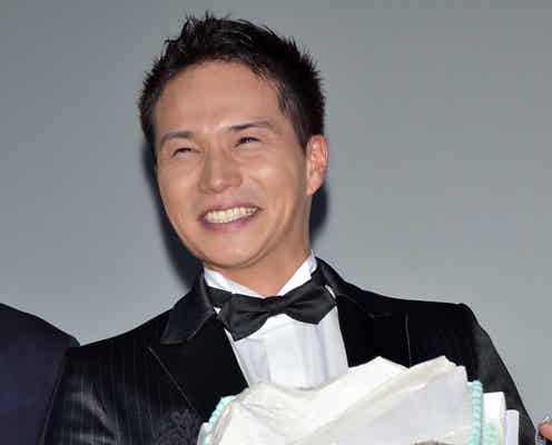 市原隼人「祝われるのは苦手」サプライズに大照れ