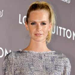 ポピー・デルヴィーニュ