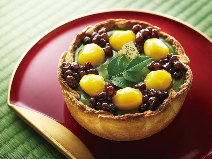 「栗と大納言の宇治抹茶チーズタルト」/画像提供: PABLO(パブロ)