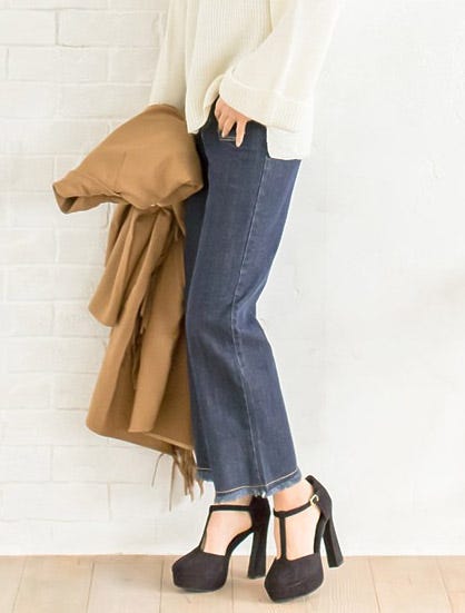 裾クラッシュデニムフレアパンツ「Re:EDIT by GALSTAR」2,998円(税込)/画像提供:Re:EDIT by GALSTAR