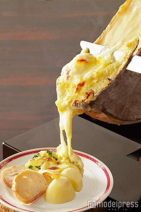 とろーりチーズのラクレット1000円（C）ハウステンボス／J−17026