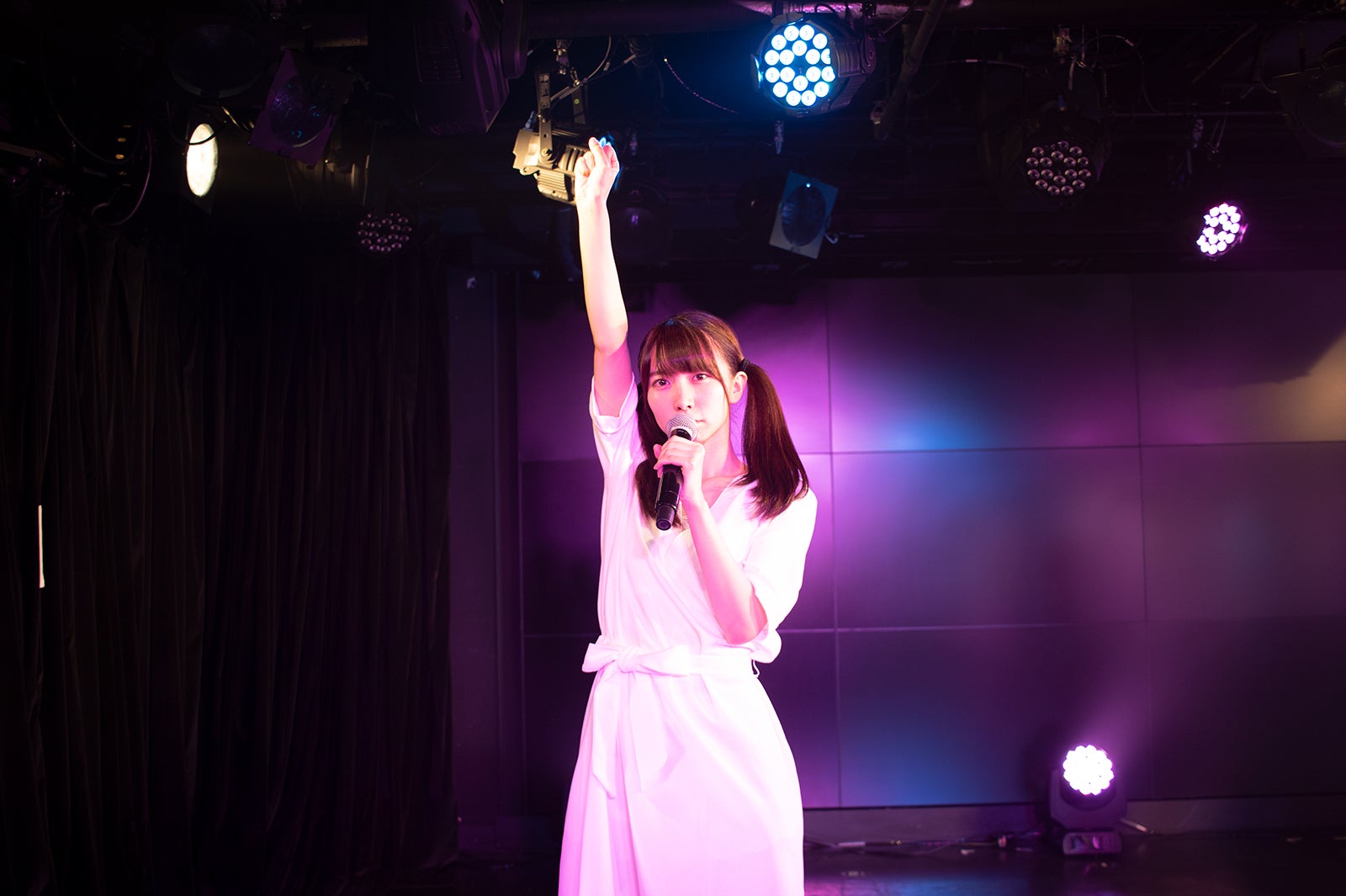 ライブ「私たち、天然サイダーです！」より（提供写真）