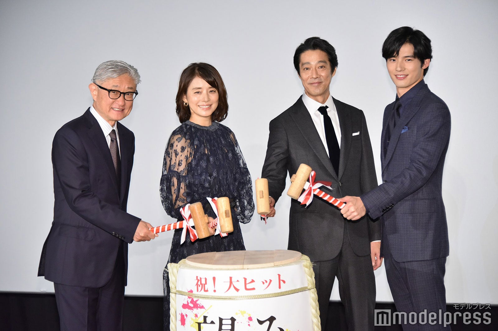 堤幸彦監督、石田ゆり子、堤真一、岡田健史（C）モデルプレス