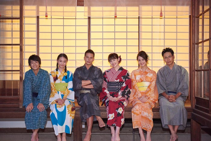 (左から)前田旺志郎、宮野陽名、市原隼人、早見あかり、佐々木希、山下健二郎 (提供写真)