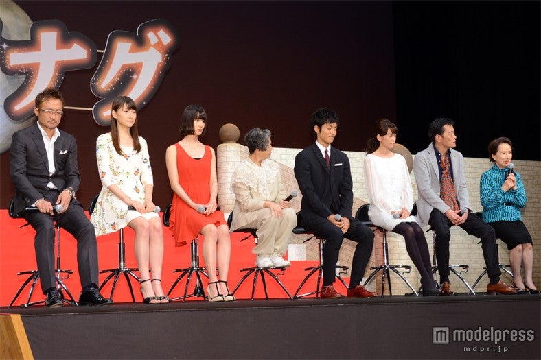 左から：平川雄一朗監督、大野いと、橋本愛、樹木希林、松坂桃李、桐谷美玲、遠藤憲一、八千種薫
