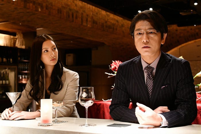 菜々緒、及川光博「A LIFE~愛しき人~」第7話より(C)TBS