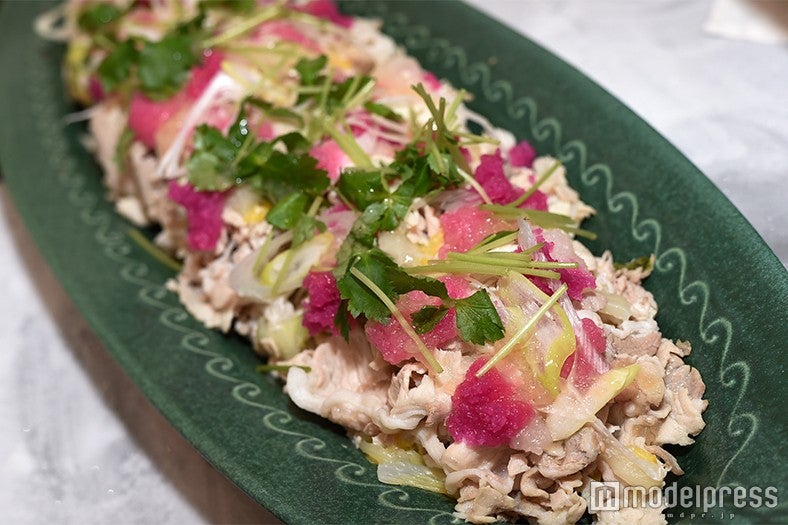 ポークのサラダ 塩ポン酢ドレッシング（C）モデルプレス