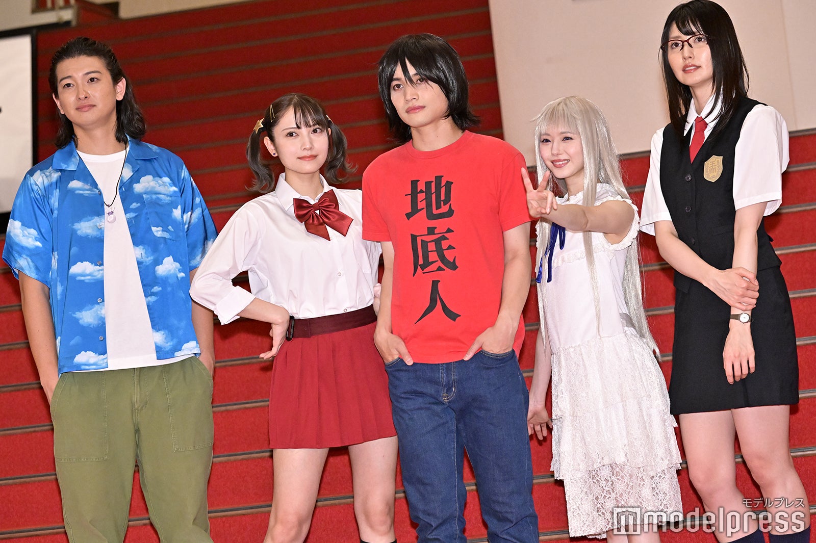 須賀裕紀、桃月なしこ、市川美織、河原田巧也、駒形友梨（C）モデルプレス