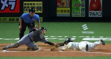 阪神・藤川監督 七回本塁クロスプレーに言及「二塁から戻ってきた走塁のレベルの高さ」と相手を褒める 同一カード3連敗に「学びに変えて強くならなきゃいけない」