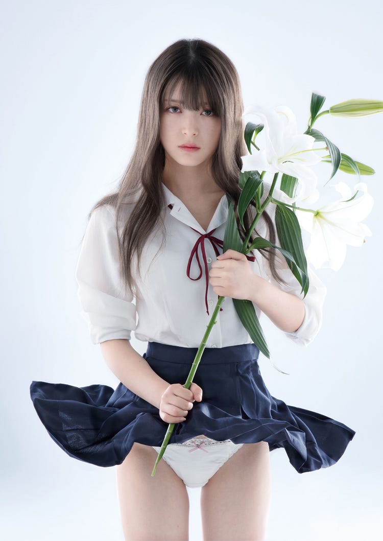 木村葉月　 制服 画像2/7) 「制コレ」木村葉月、ビキニでケーキまみれ アートグラビアに挑戦 - モデルプレス