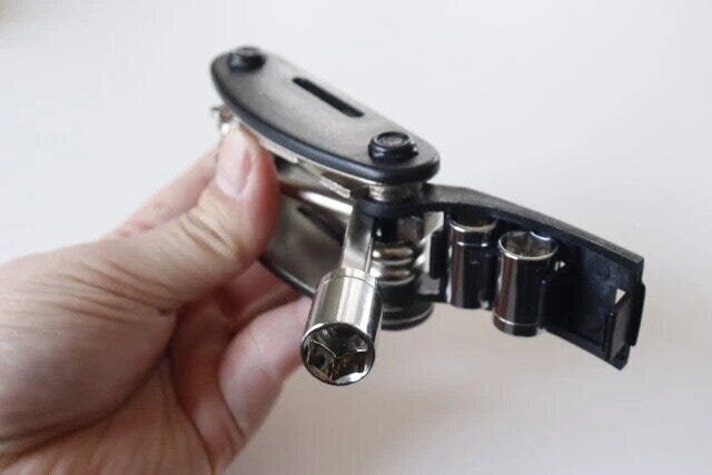 ダイソー　16種折込工具セット　使用例