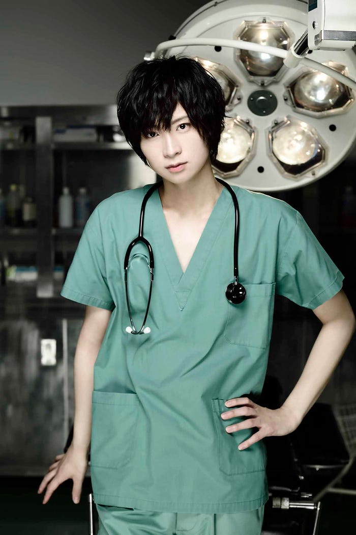 『荒牧慶彦写真集 「if…」』(講談社)より/医者