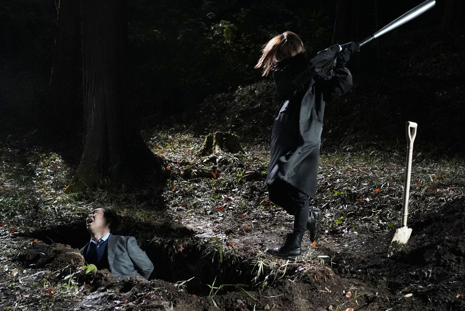 （左から）前野朋哉、香里奈（C）日本テレビ