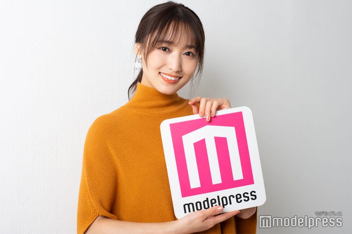 菅井友香(C)モデルプレス