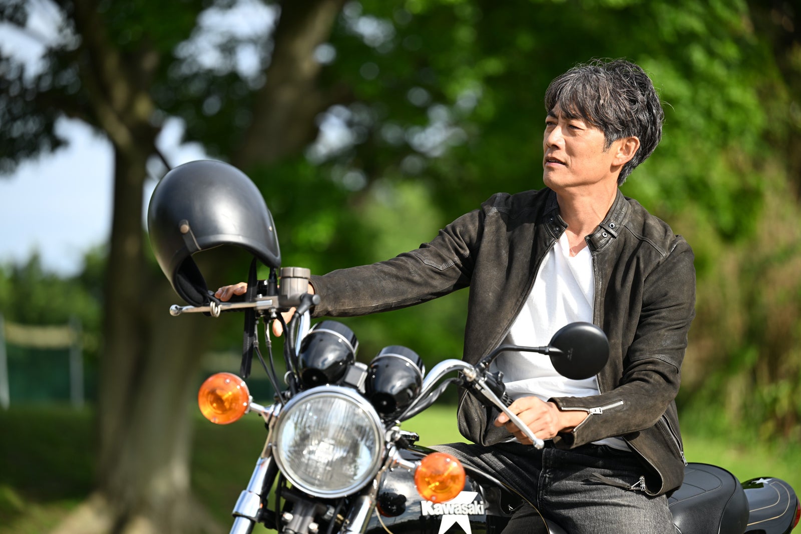 【GTO 第1話あらすじ】鬼塚（反町隆史）が再び教壇へ “グレートティーチャー”の新たな授業が始まる