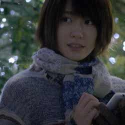 新垣結衣/新CM「まってる。モバゲーと。」篇より