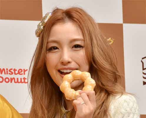 木下優樹菜、ショーパンで美脚披露 フジモンとのグアム旅行を語る