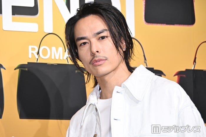 三代目JSB今市隆二ソロライブ、北山宏光がゲスト出演 舞台裏2ショットに「かっこよすぎ」「仲良しなの伝わる」とファン歓喜