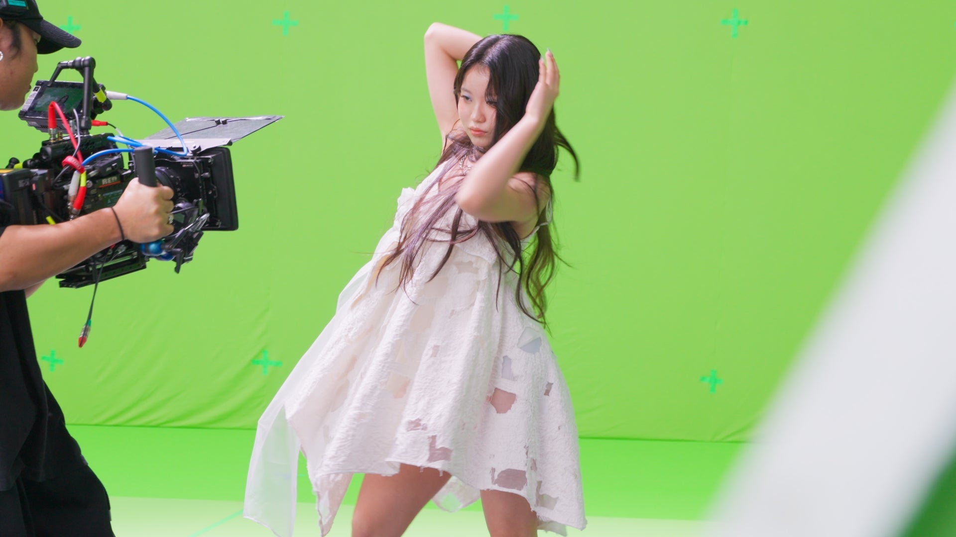 KOHARU／メイキングカットより（提供写真）