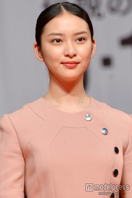 武井咲、佐藤健の現場での振る舞いに困惑「正直意味がわからない」