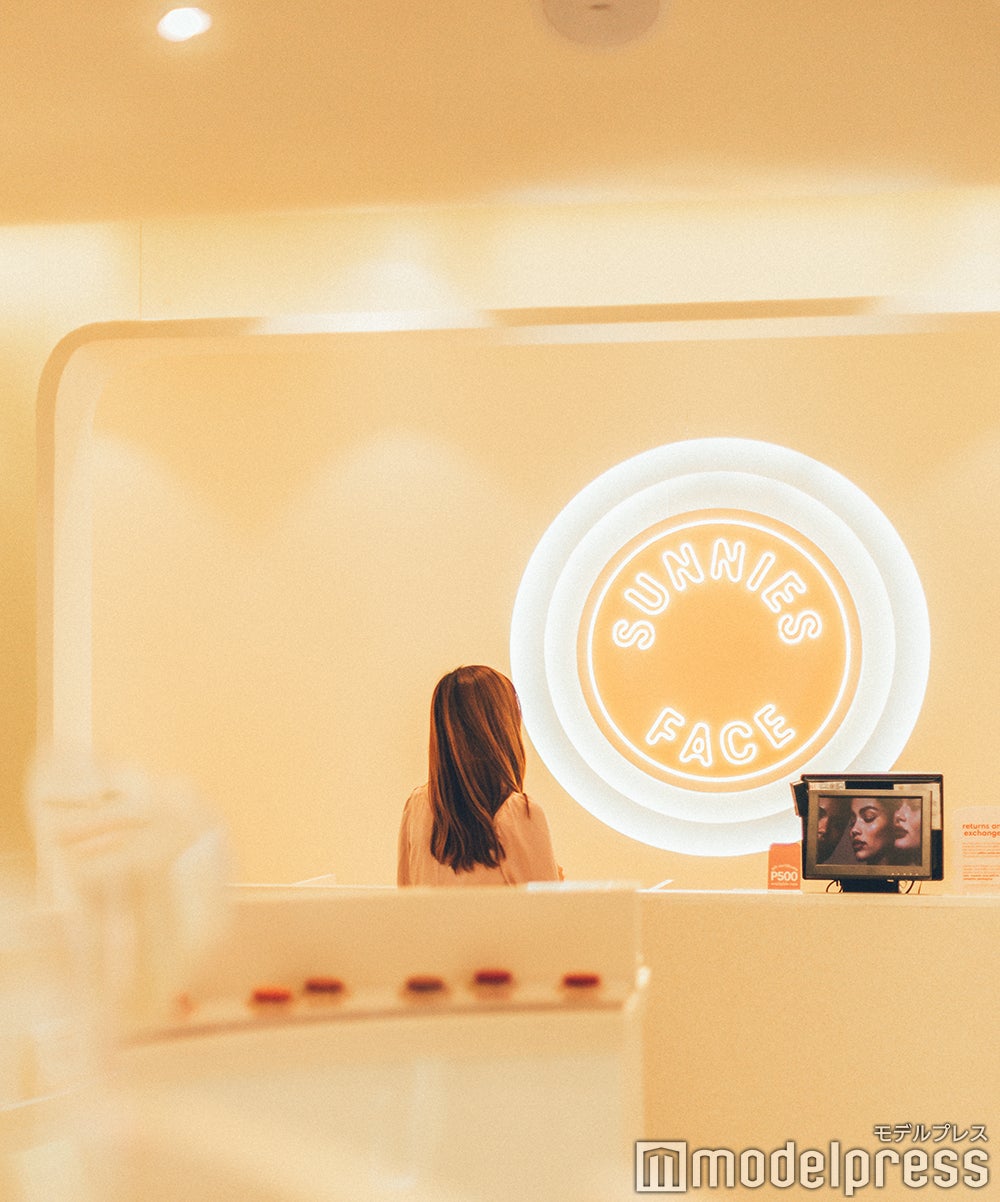 （C）モデルプレス