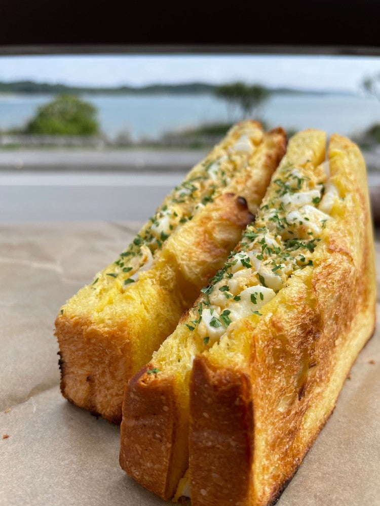 沖縄「ゴールドコーストたまごや」新鮮卵サンドが名物の穴場海カフェ