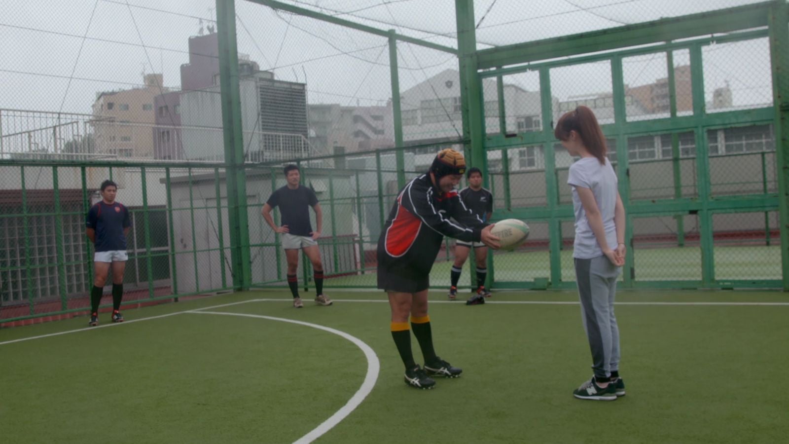 AKB48「LOVE TRIP」MVより