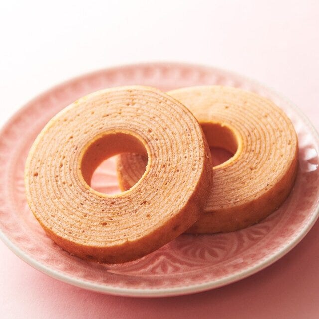 シャトレーゼ 春の焼き菓子 苺 さくら シャトレーゼのバウムクーヘンすこやかの樹