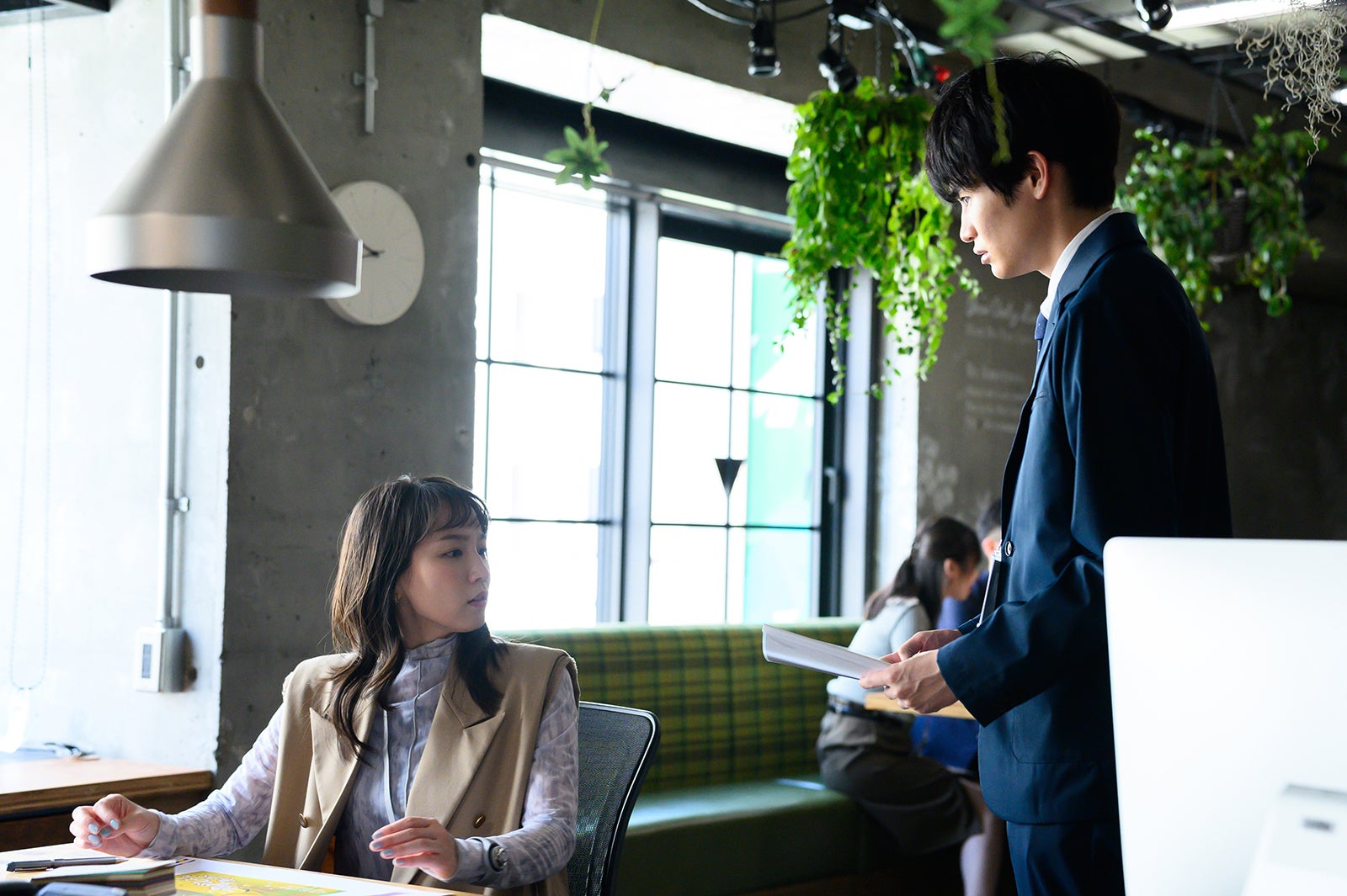 吉岡里帆、西垣匠「時をかけるな、恋人たち」第2話（C）カンテレ