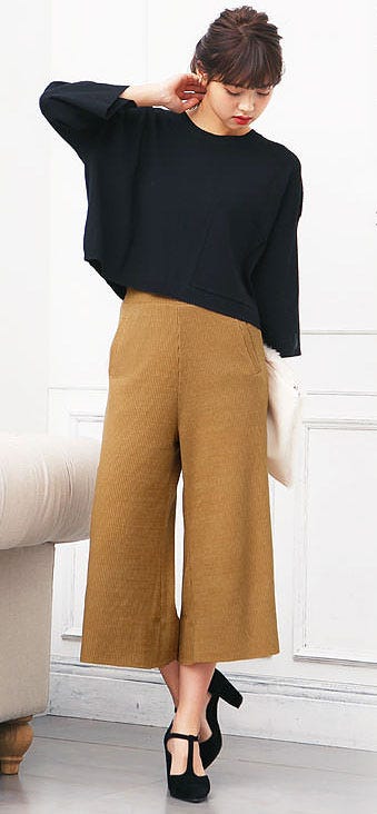 リブニットフレアガウチョパンツ「神戸レタス」2790円(税込)/画像提供:神戸レタス