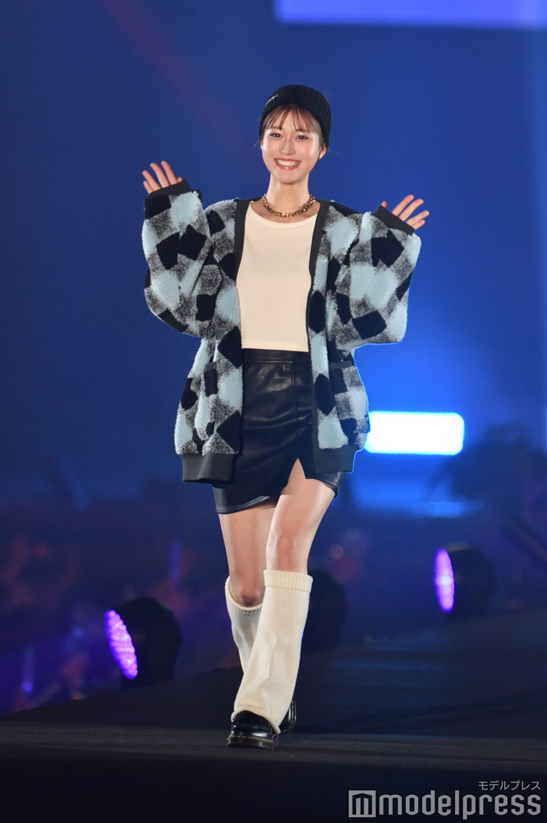 （C）モデルプレス