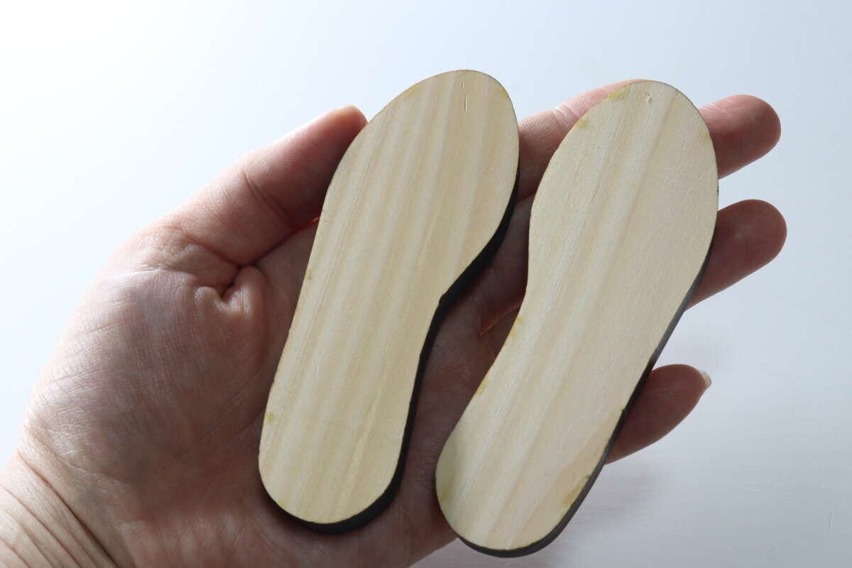 セリア　靴用ひのき防臭プレート　サイズ感