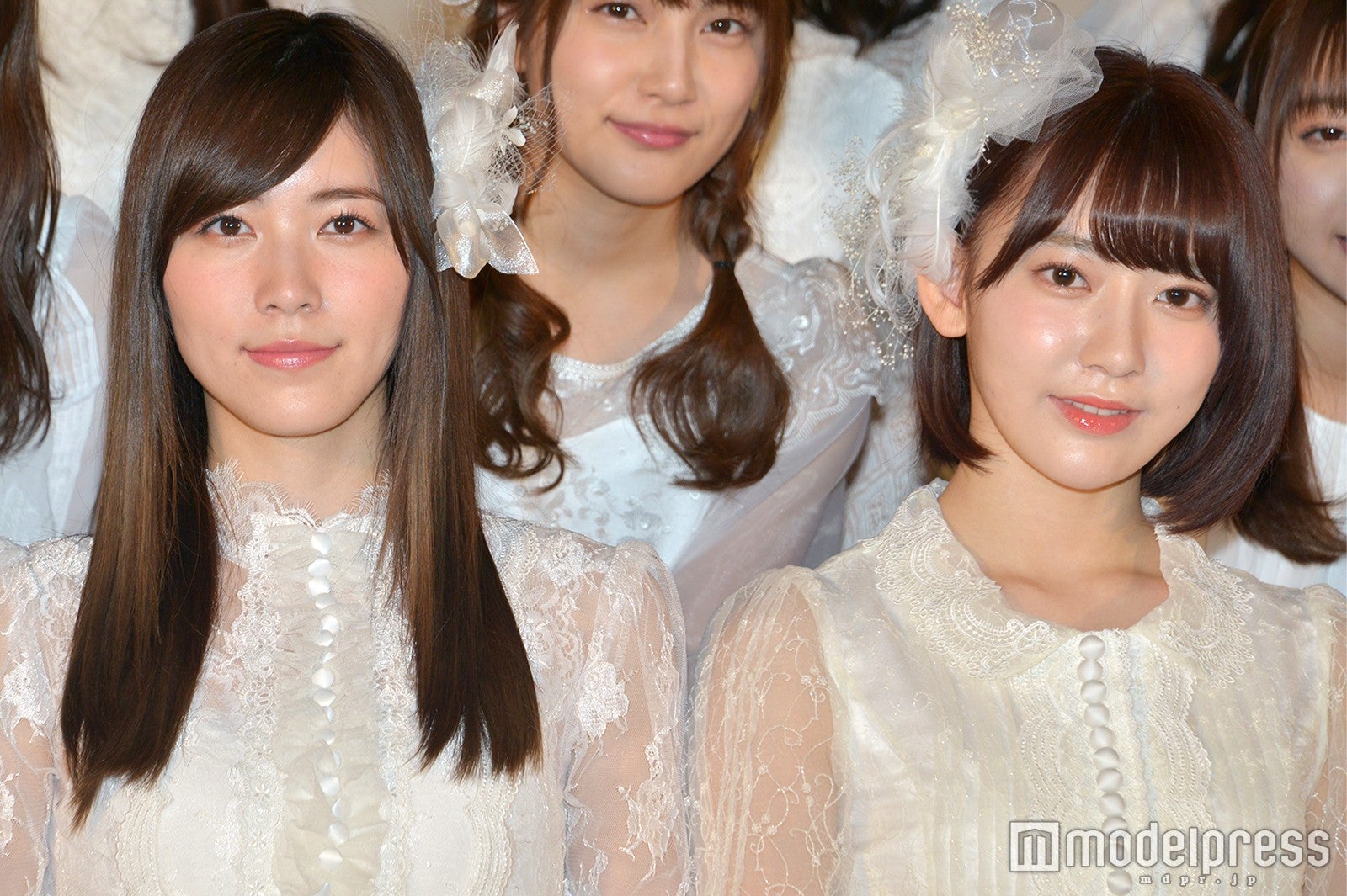 松井珠理奈、宮脇咲良 （C）モデルプレス