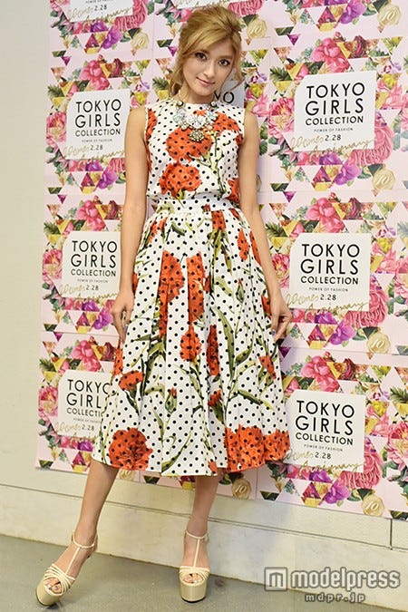 ローラ