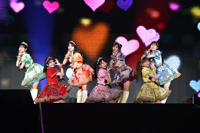 FRUITS ZIPPER「ニッポン放送開局70周年記念 オールナイトニッポンX(クロス)スペシャルライブ2025」(提供写真)