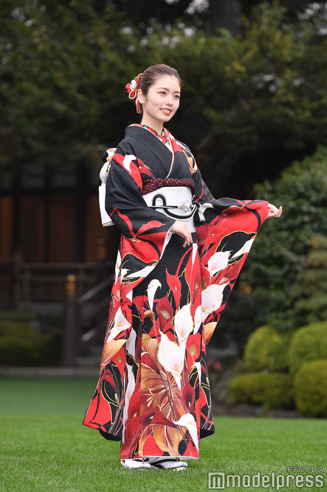 （C）モデルプレス