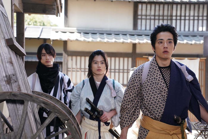 (左から)前田拳太郎、奥智哉、羽谷勝太「君とゆきて咲く~新選組青春録~」第3話より(C)テレビ朝日
