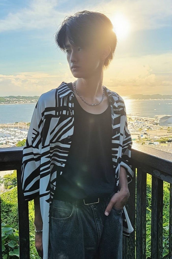 郡司陸永「聖地巡礼 そして江ノ島へ」(提供写真)