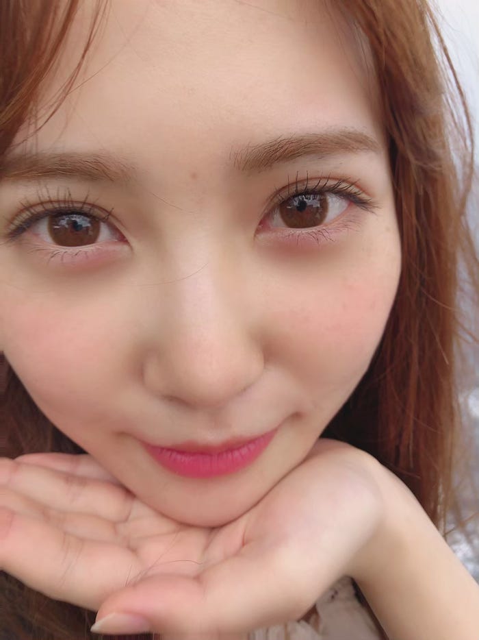 日向坂46メンバーのあご乗せ ドアップ 彼女感 井口眞緒撮影 井口目線 写真が 有能 と話題沸騰 1st写真集 立ち漕ぎ モデルプレス 日向坂46メンバーのあご乗せ ドアップ 彼女感 井口眞緒撮影 井口目線 写真が 有能 と話題沸騰 1st写真集 立ち漕ぎ モデルプレス