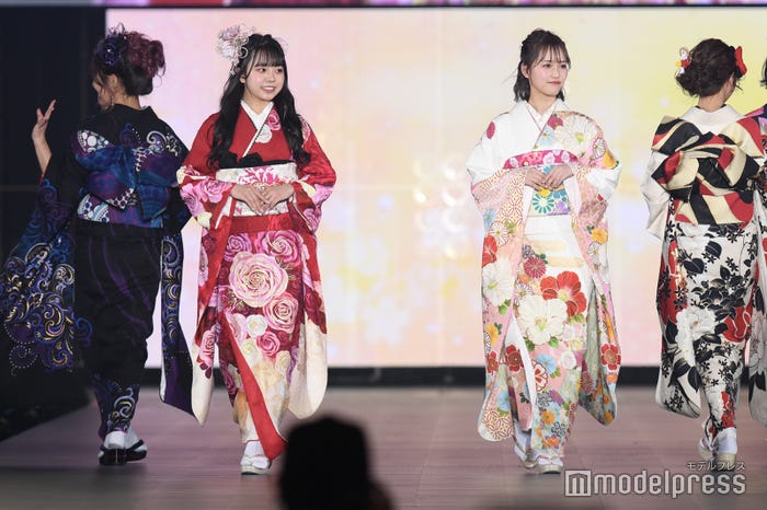 増田彩乃、西綾乃(C)モデルプレス