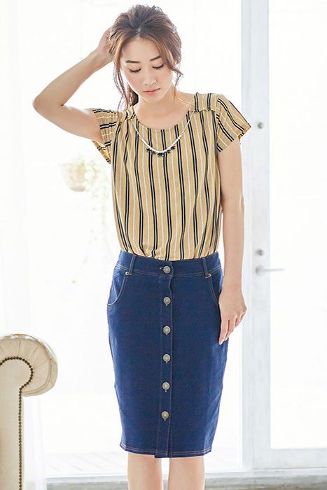 ストライプビジュー付きトップス「Pierrot」1,200円（税込）／画像提供：Pierrot