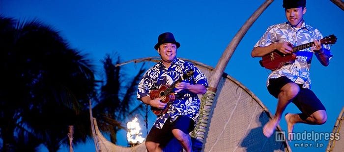 「スターリット・フイ」迫力のウクレレパフォーマンス