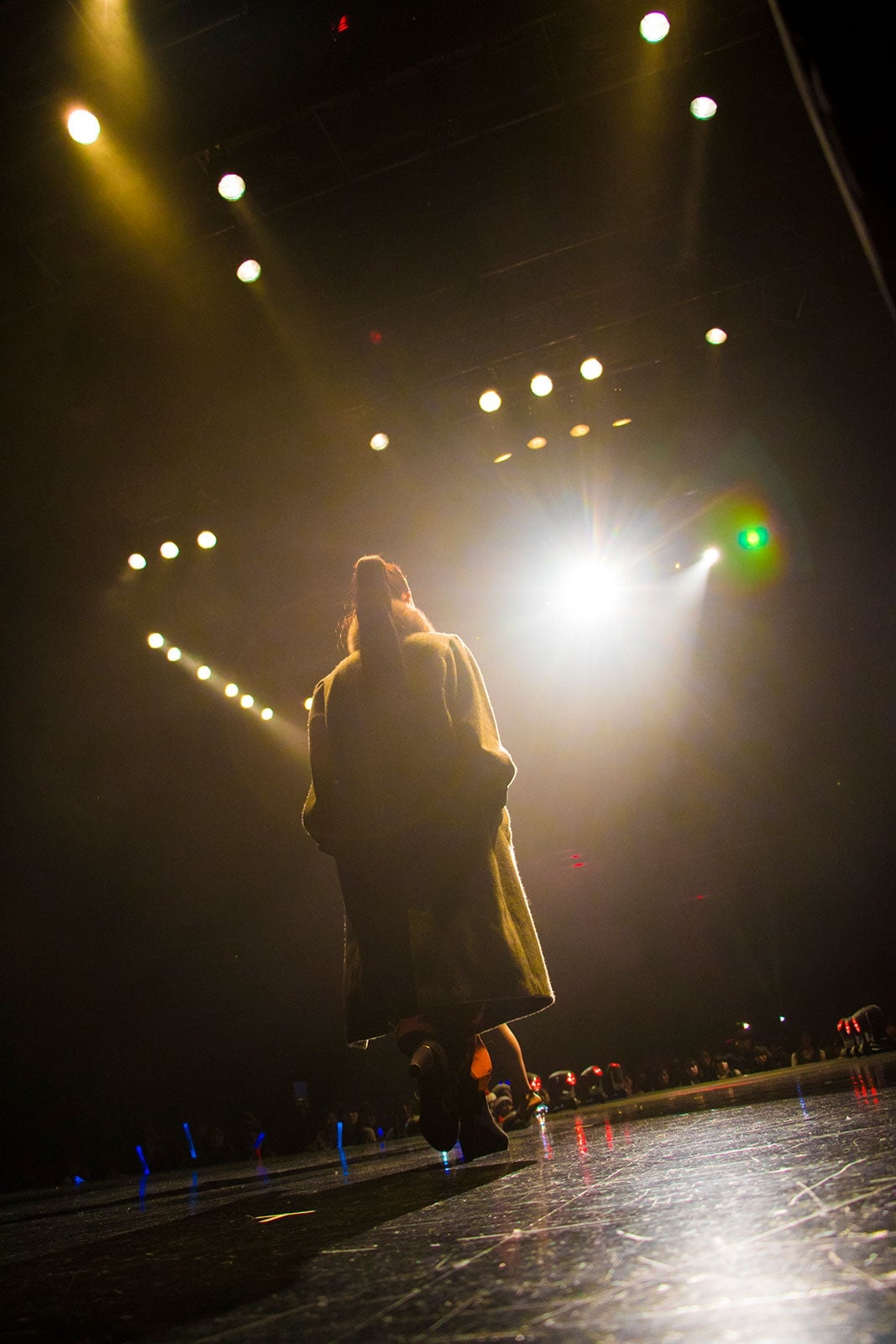 （C）FASHION LEADERS