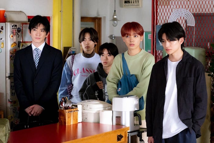 (左から)前田公輝、NOA、森愁斗、宮世琉弥、高橋文哉「君の花になる」第6話より(C)TBS