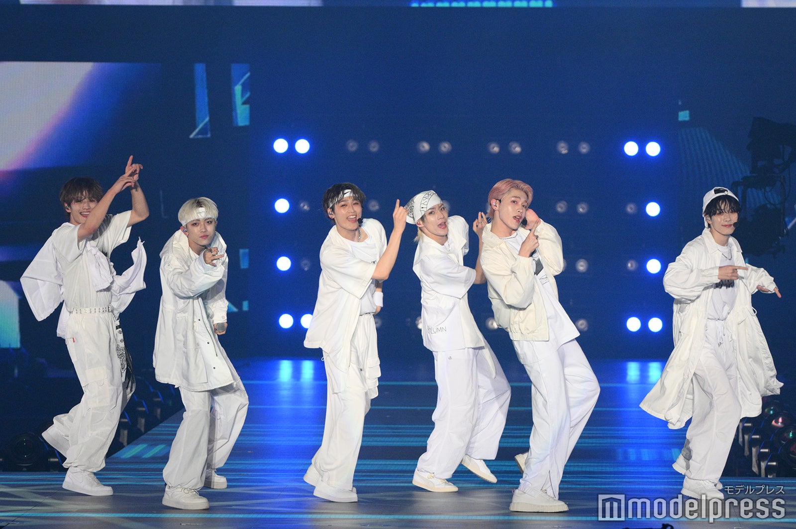 DXTEEN（C）モデルプレス