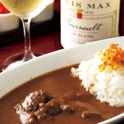 おすすめしたいバーの絶品カレー4選|バーはお酒だけじゃない!