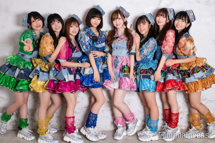 モデルプレスのインタビューに応じたLinQ/(左から)海月らな、黒田れい、高木悠未、金子みゆ、新木さくら、有村南海、涼本理央那、大空莉子 (C)モデルプレス