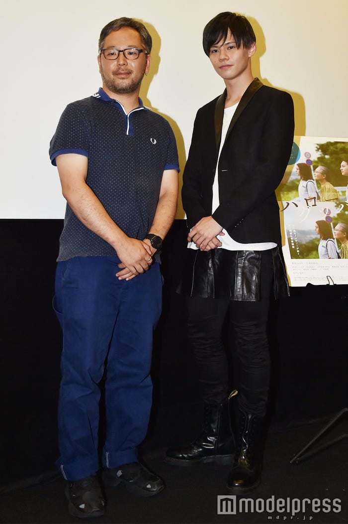 菊地健雄監督、小笠原海 (C)モデルプレス